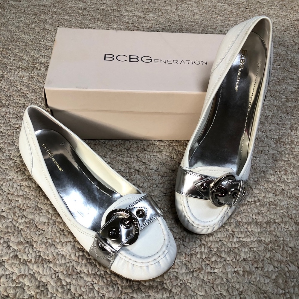 BCBGeneration BG-DINIA white/silver flats Sz. 9.5